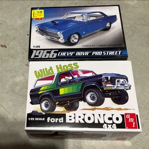 Ford /Chevy Model Car Kits-2
